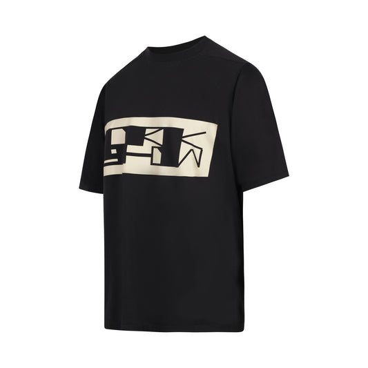 DRK Logo Jumbo Short Sleeve T-Shirt in Black/Pearl