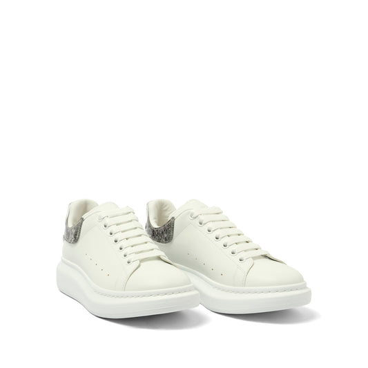 Larry Oversized Flower Print Sneaker in White/Silver