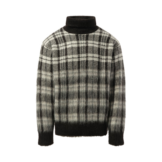 HK Chunky Sweater in Medium Black Check