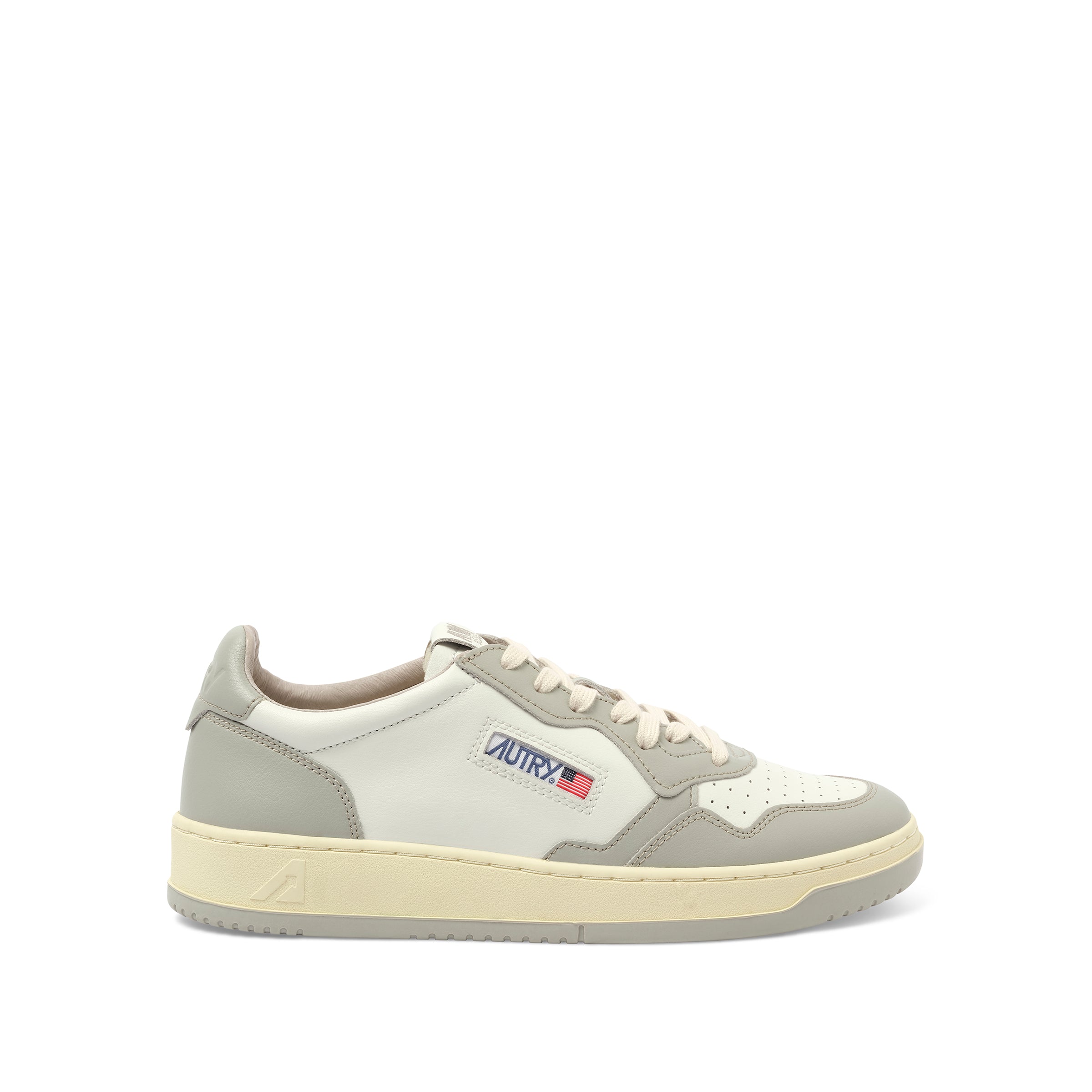 Medalist Low Bicolour Sneakers in White/Vapor