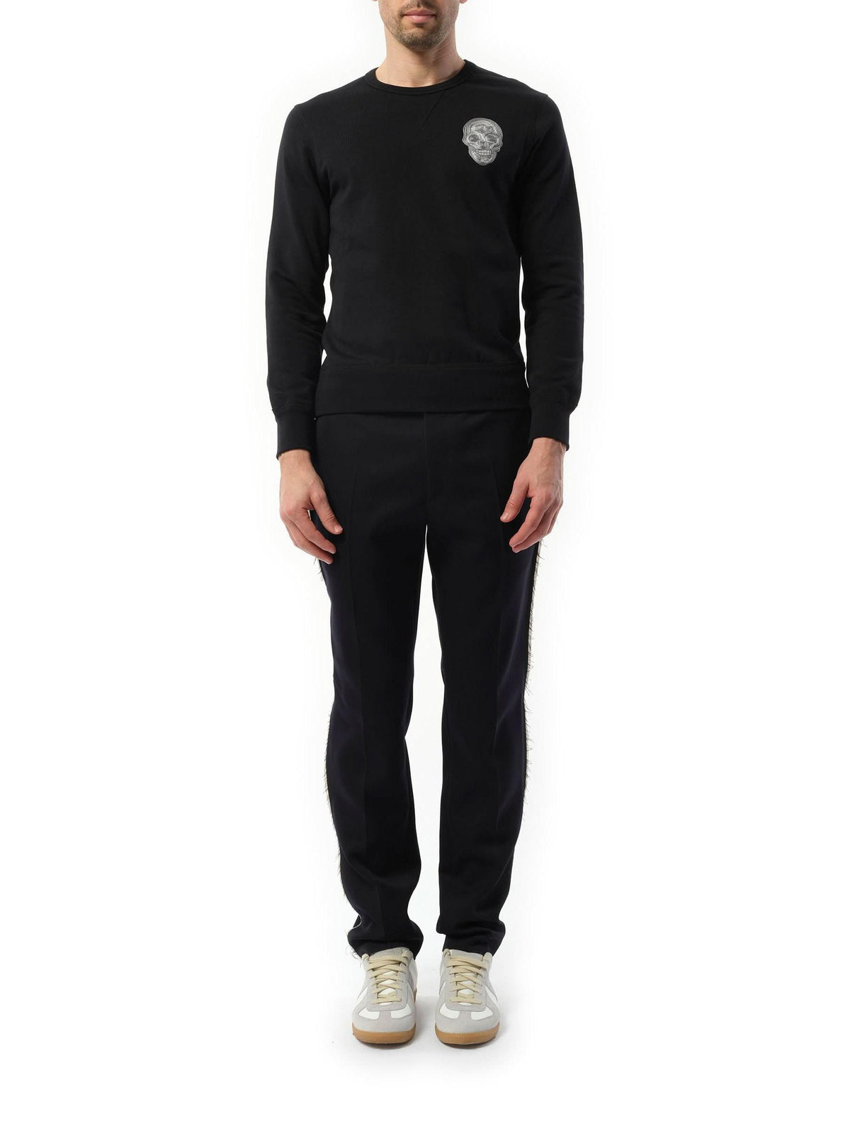 Embroidered Chain Skull Sweatshirt in Black