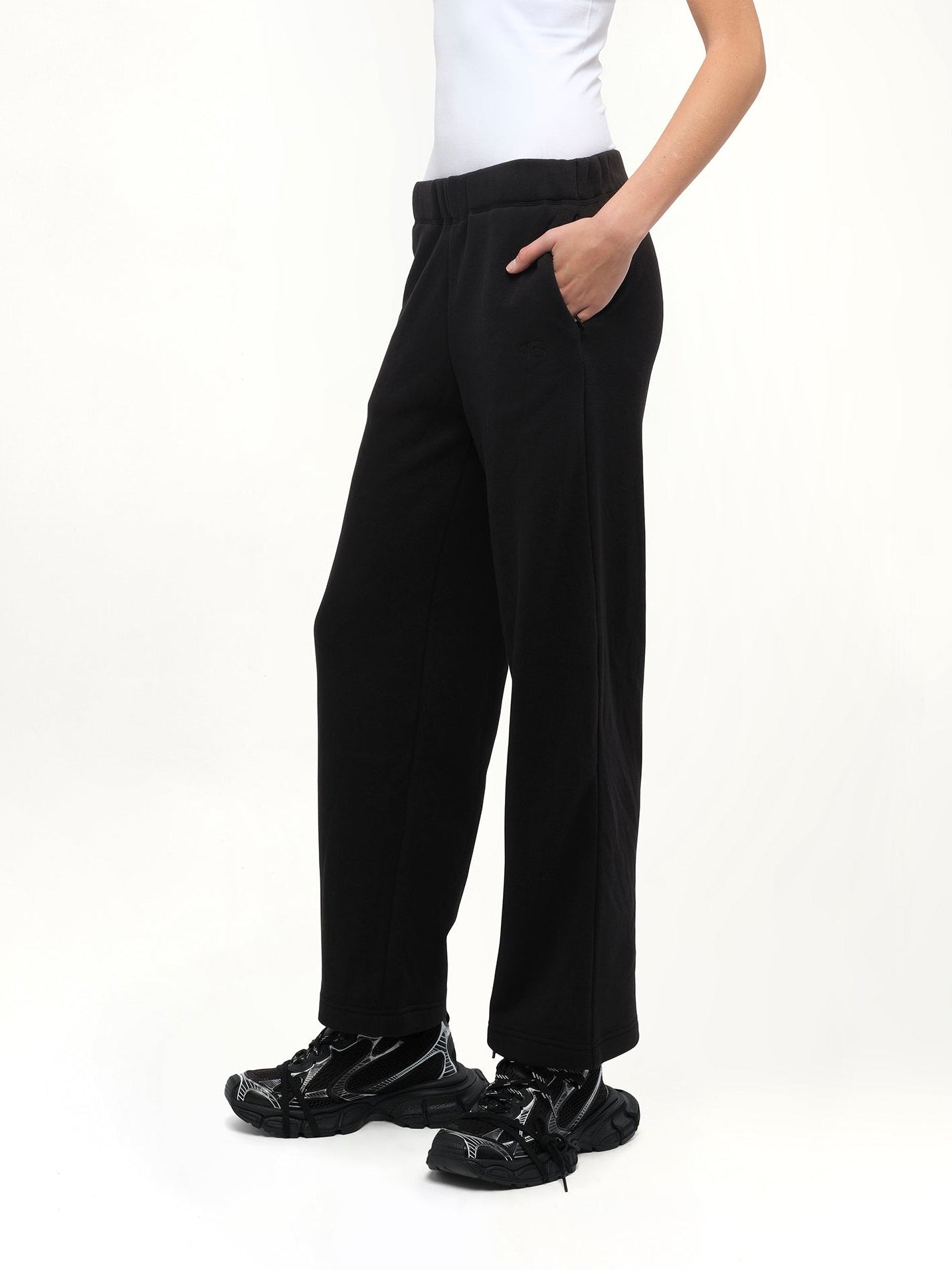Ultra Soft Casual Sweatpants in Black