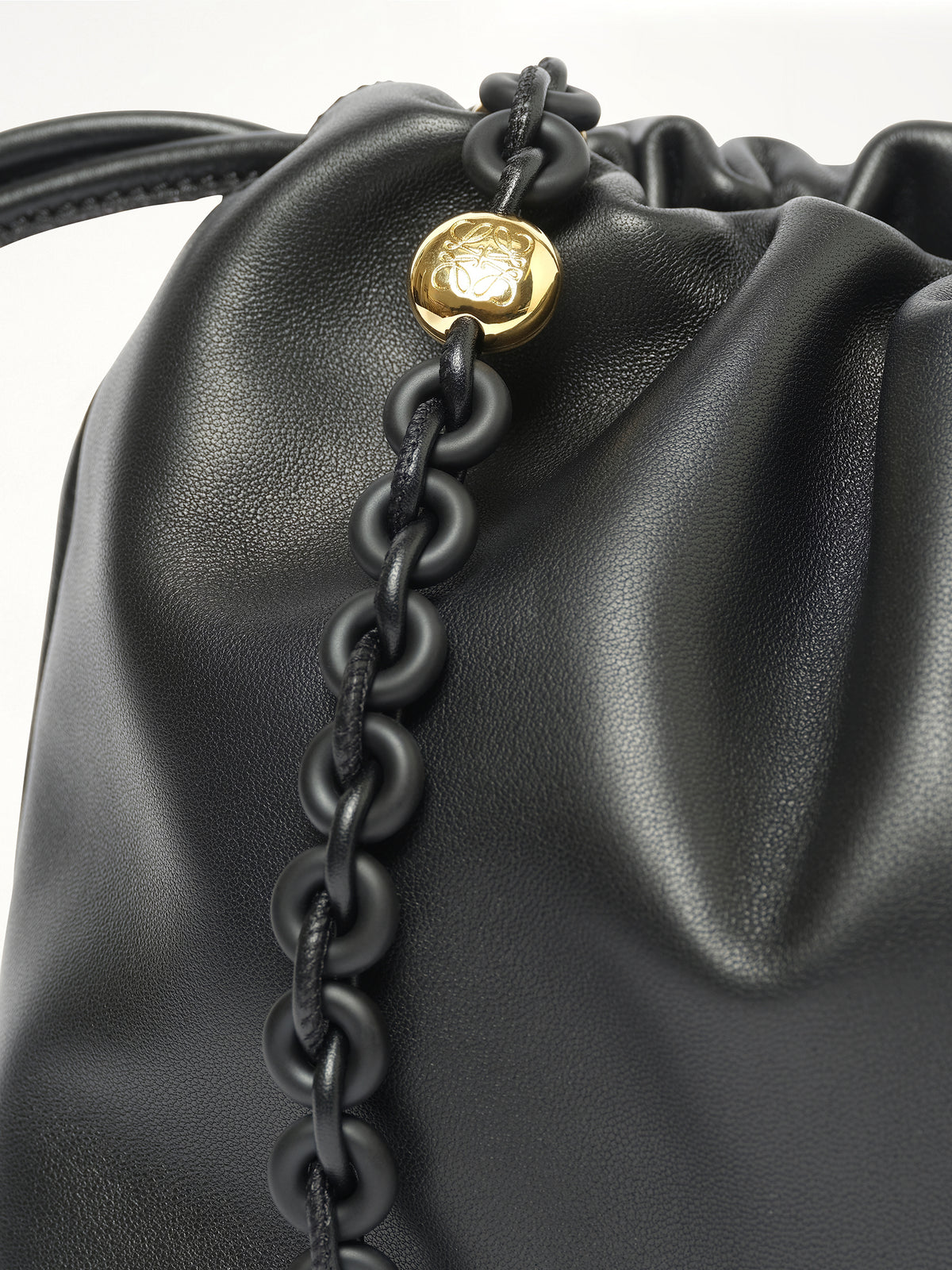 Flamenco Purse Medium Tonal Chain in Black