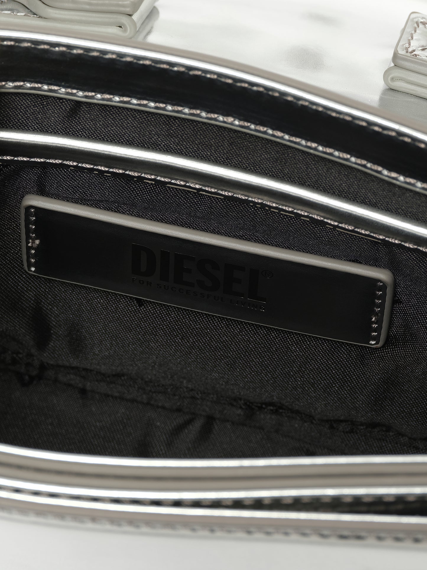 1DR Shoulder Bag in Silver