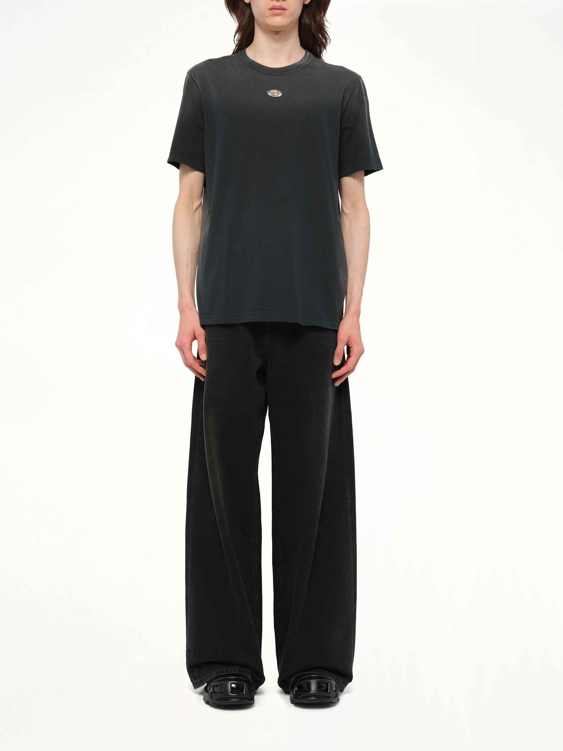 T-ADJUST-T1 T-Shirt in Black