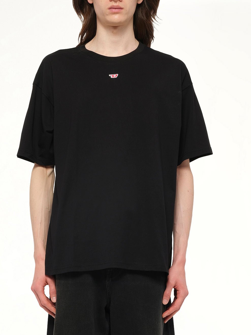 ブラックのT-BOXT-D Tシャツ