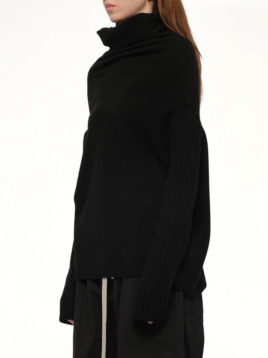 Shroud Sweater in Black