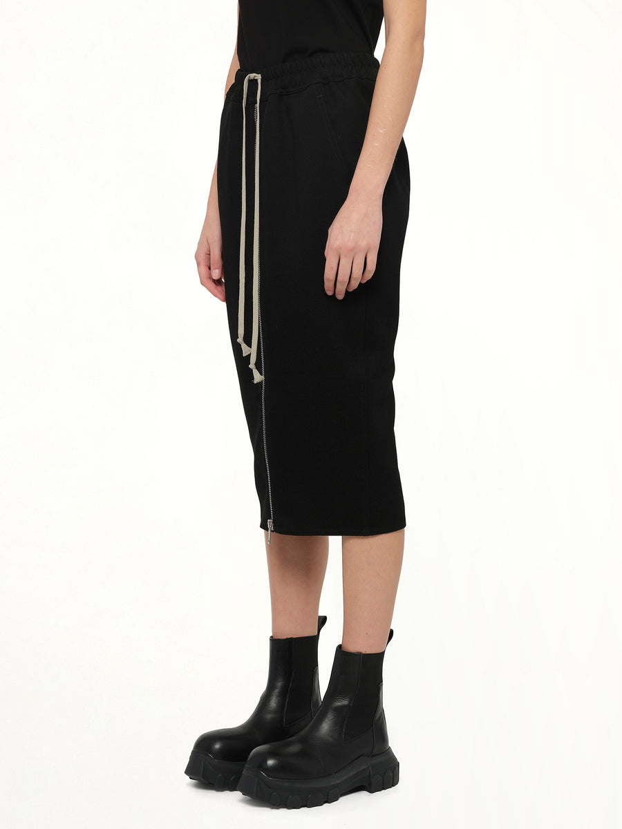 Zipped Short Pillar Skirt in Black