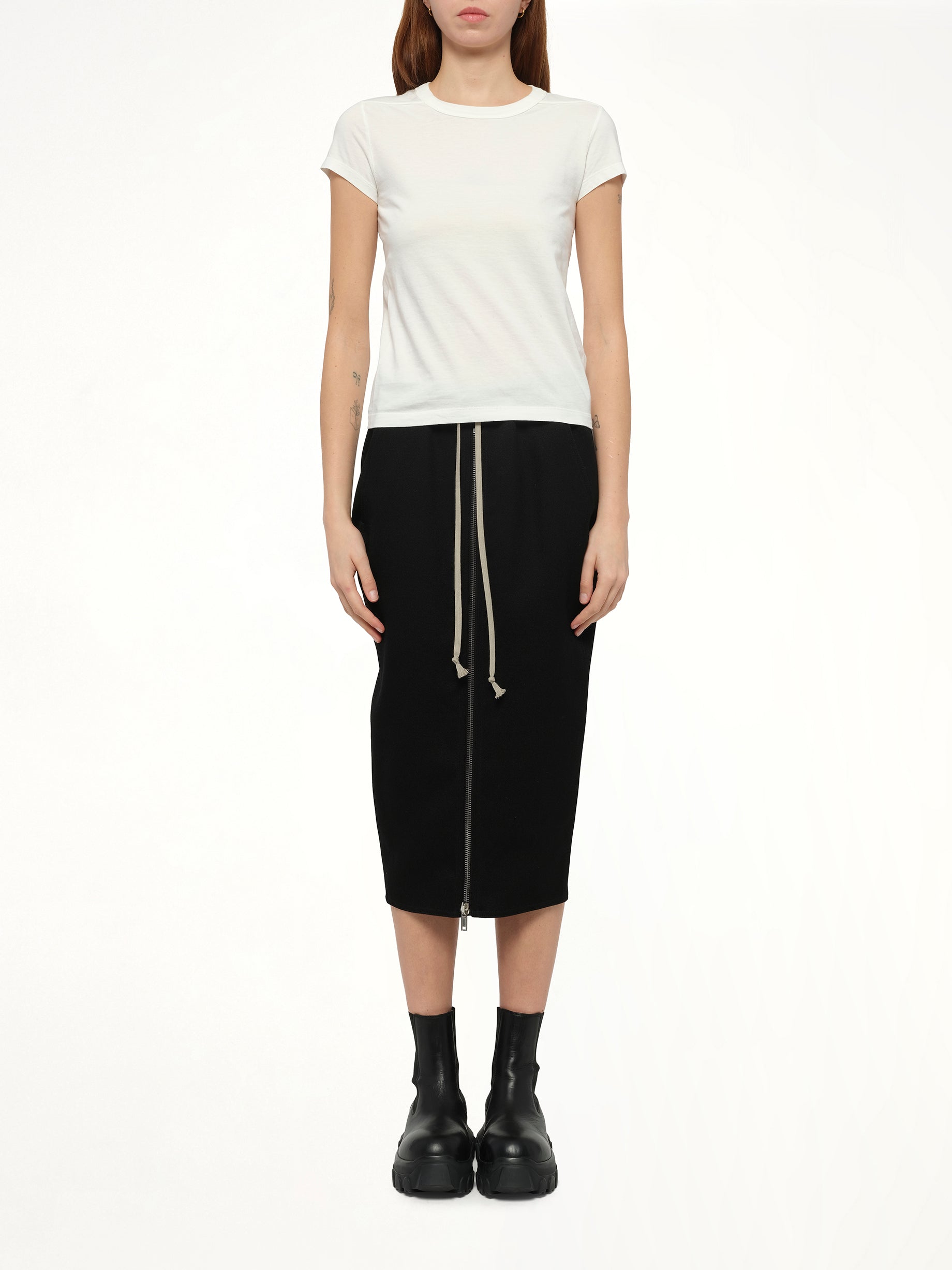 Cropped Level T-Shirt in Milk