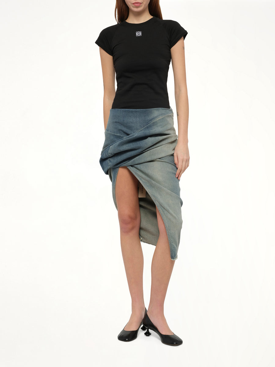 Small Fit T-Shirt in Black