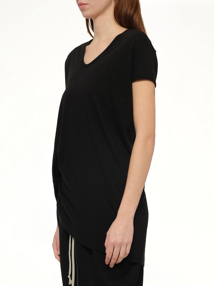 Hiked T in Black