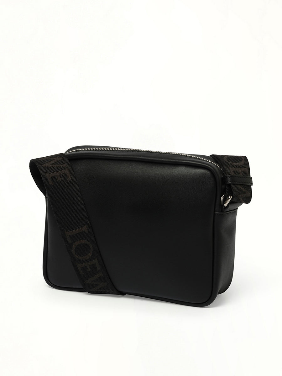 Pebble Messenger Medium in Black
