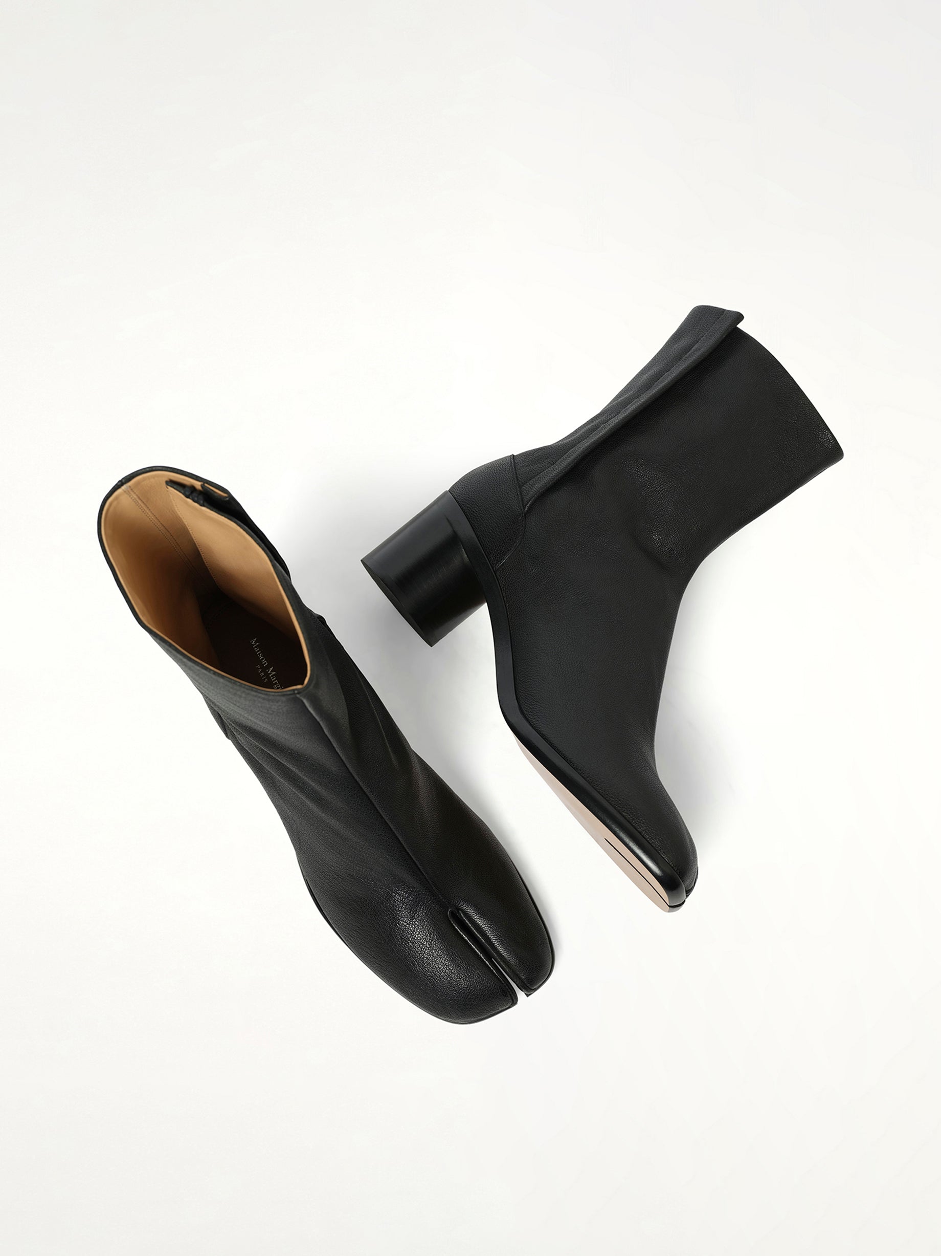 Tabi Ankle 6cm Boots in Black Top View | MAISON MARGIELA