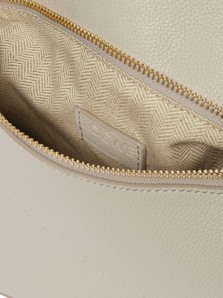 Puzzle Edge Small Bag in Light Ghost