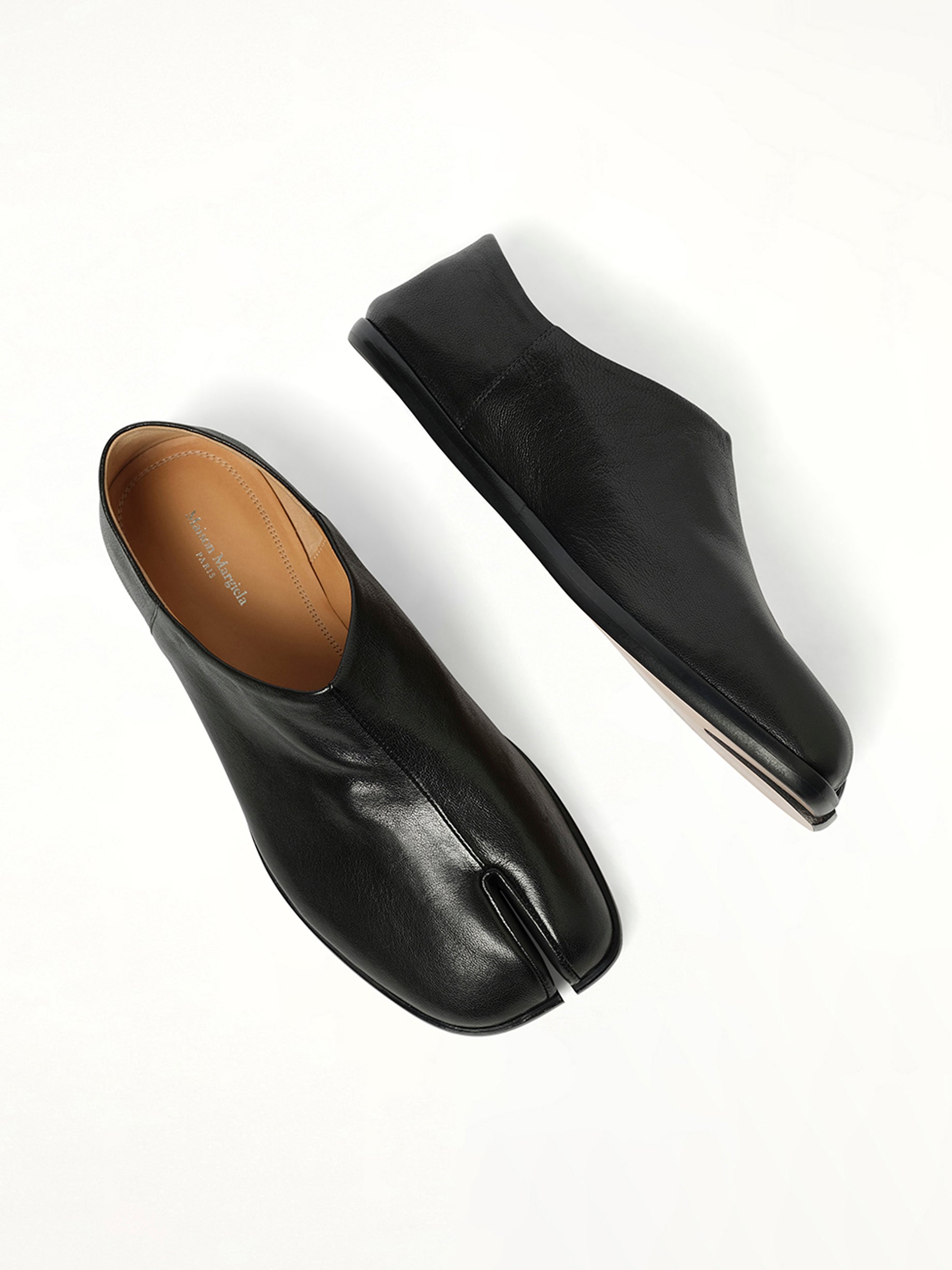 Tabi Babouches Loafers in Black Top View | MAISON MARGIELA