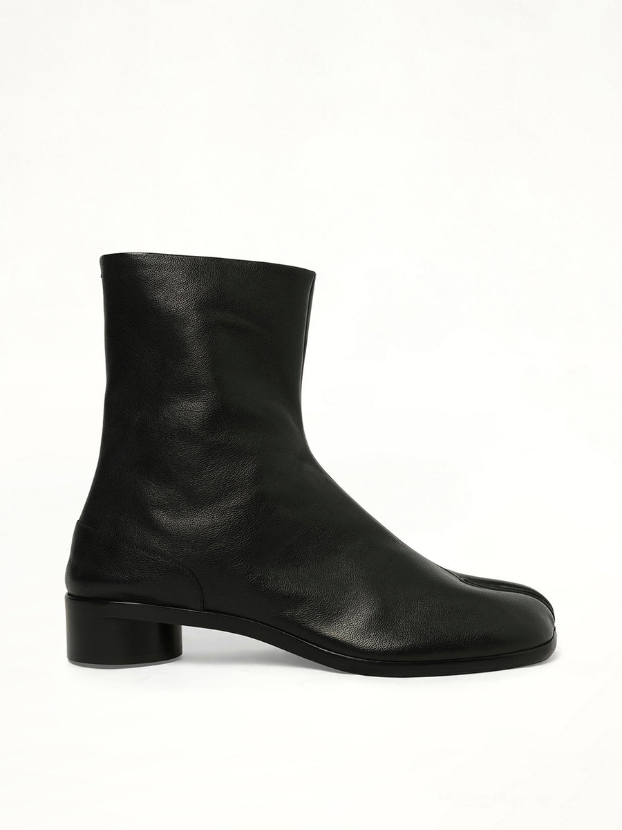 Tabi Ankle 3cm Boots in Black Side View | MAISON MARGIELA