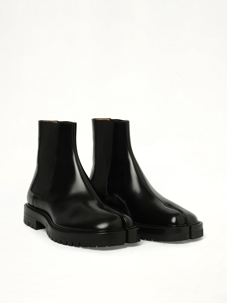 Tabi County Chelsea Boots in Black Front View | MAISON MARGIELA