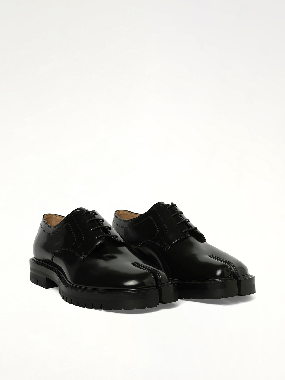 Tabi Lace-Ups Chunky Sole in Black Front View | MAISON MARGIELA