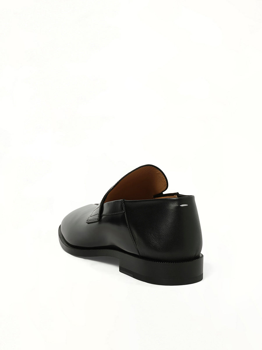 Tabi Babouche Loafers in Black Back View | MAISON MARGIELA