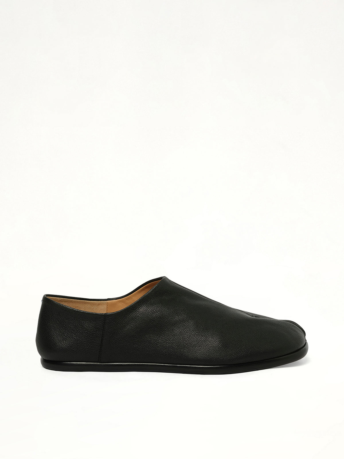 Tabi Babouches in Black Side View | MAISON MARGIELA