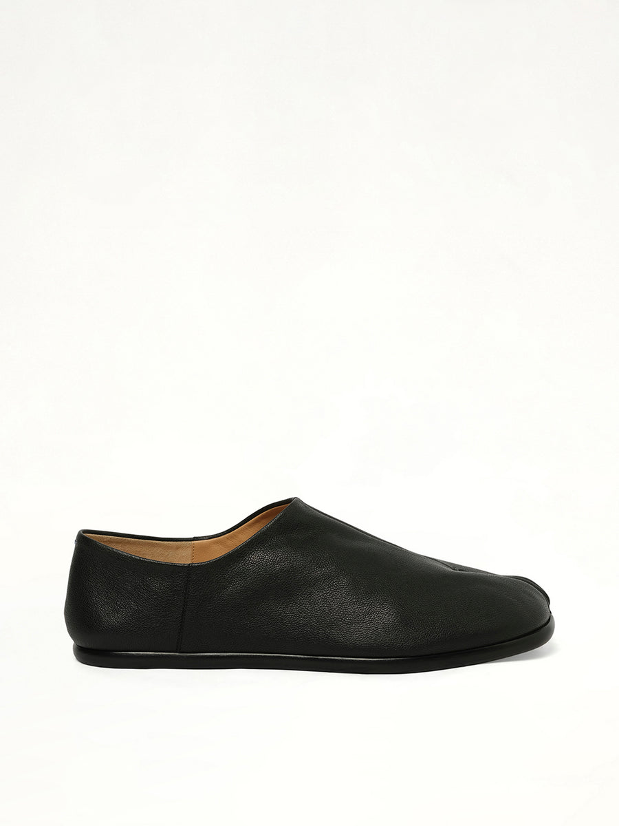 Tabi Babouches in Black Side View | MAISON MARGIELA