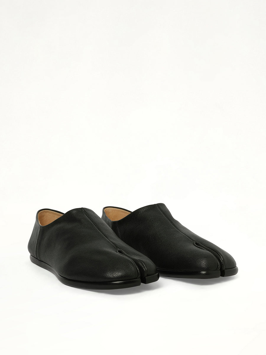 Tabi Babouches in Black Front View | MAISON MARGIELA
