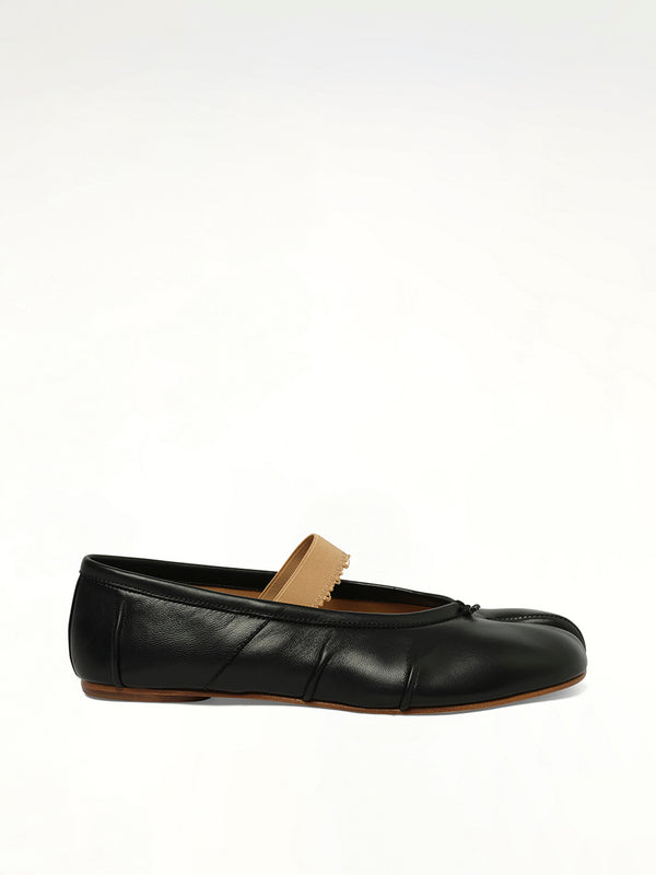 Tabi Ballerina Flat Elastic Band in Black/Nude Side View | MAISON MARGIELA