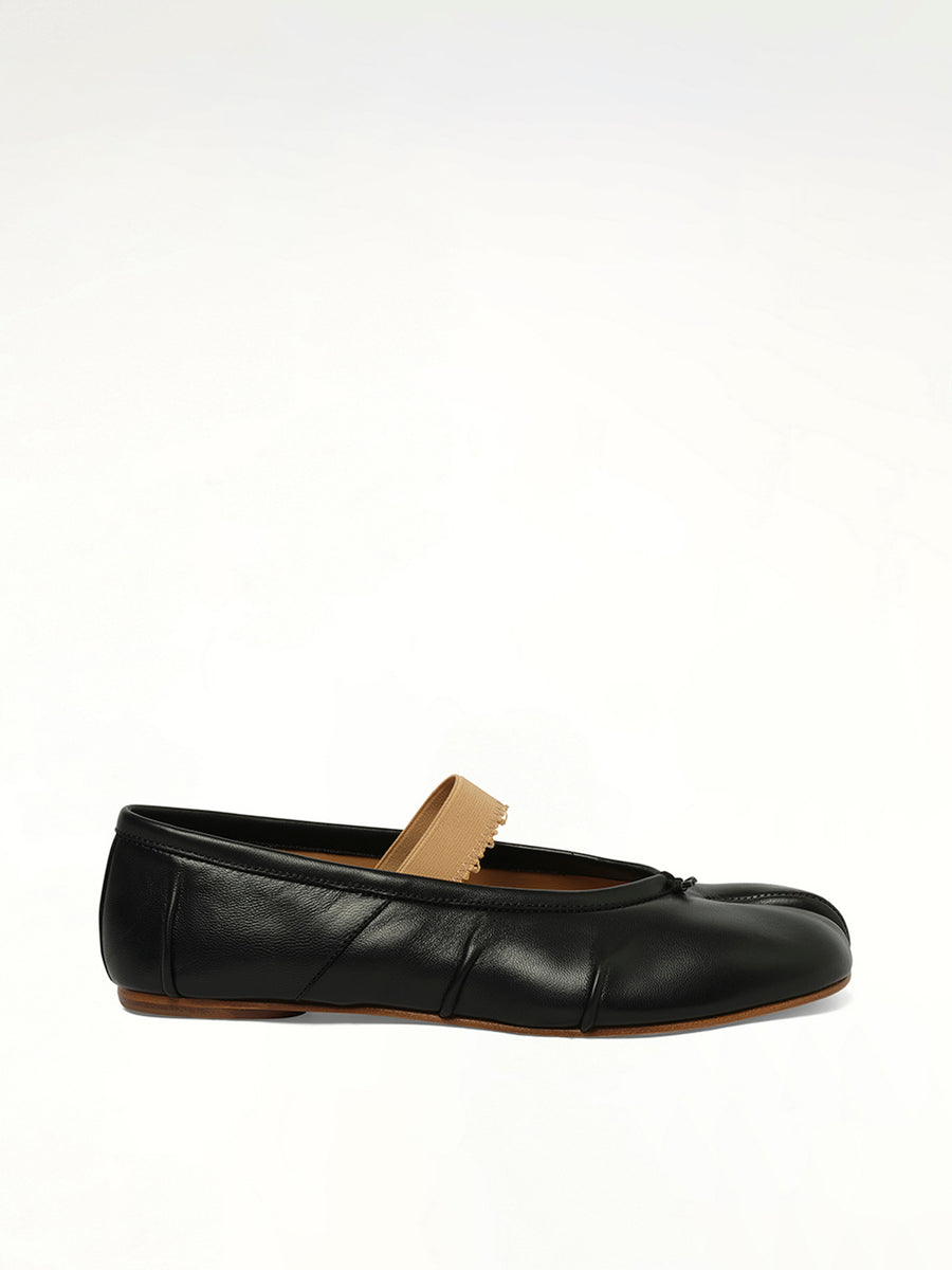 Tabi Ballerina Flat Elastic Band in Black/Nude Side View | MAISON MARGIELA