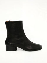 Tabi Ankle Boots 3cm Heel in Black Side View | MAISON MARGIELA