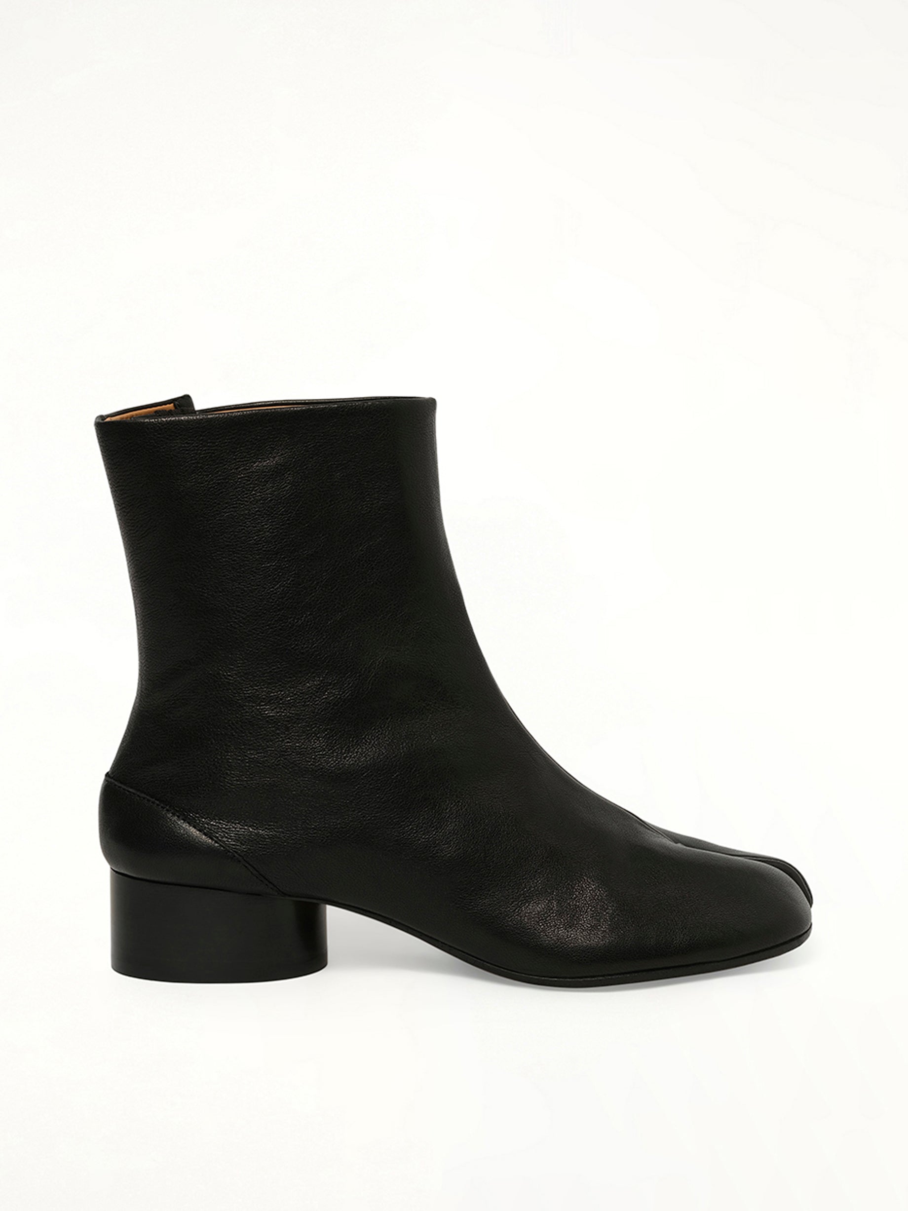 Tabi Ankle Boots 3cm Heel in Black Side View | MAISON MARGIELA