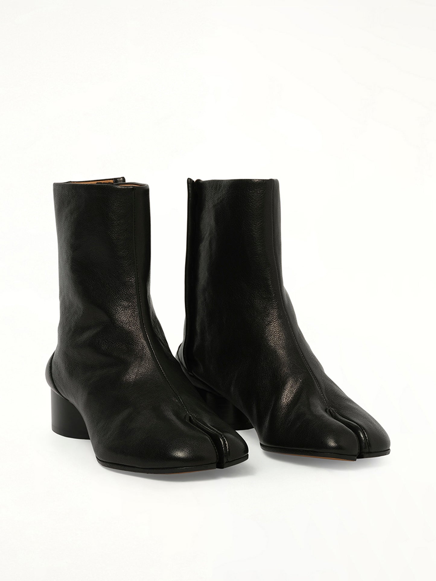 Tabi Ankle Boots 3cm Heel in Black