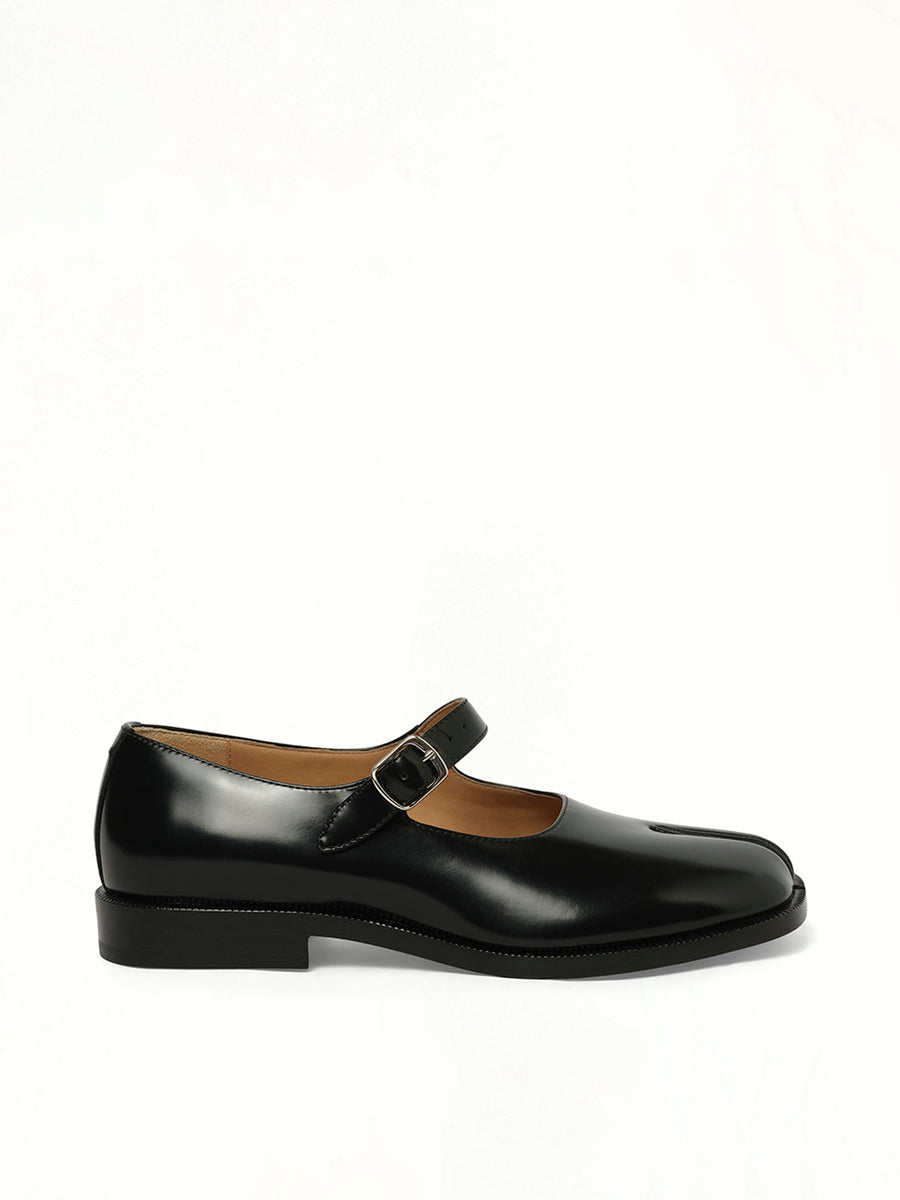Tabi Mary Janes with Strap in Black Side View | MAISON MARGIELA