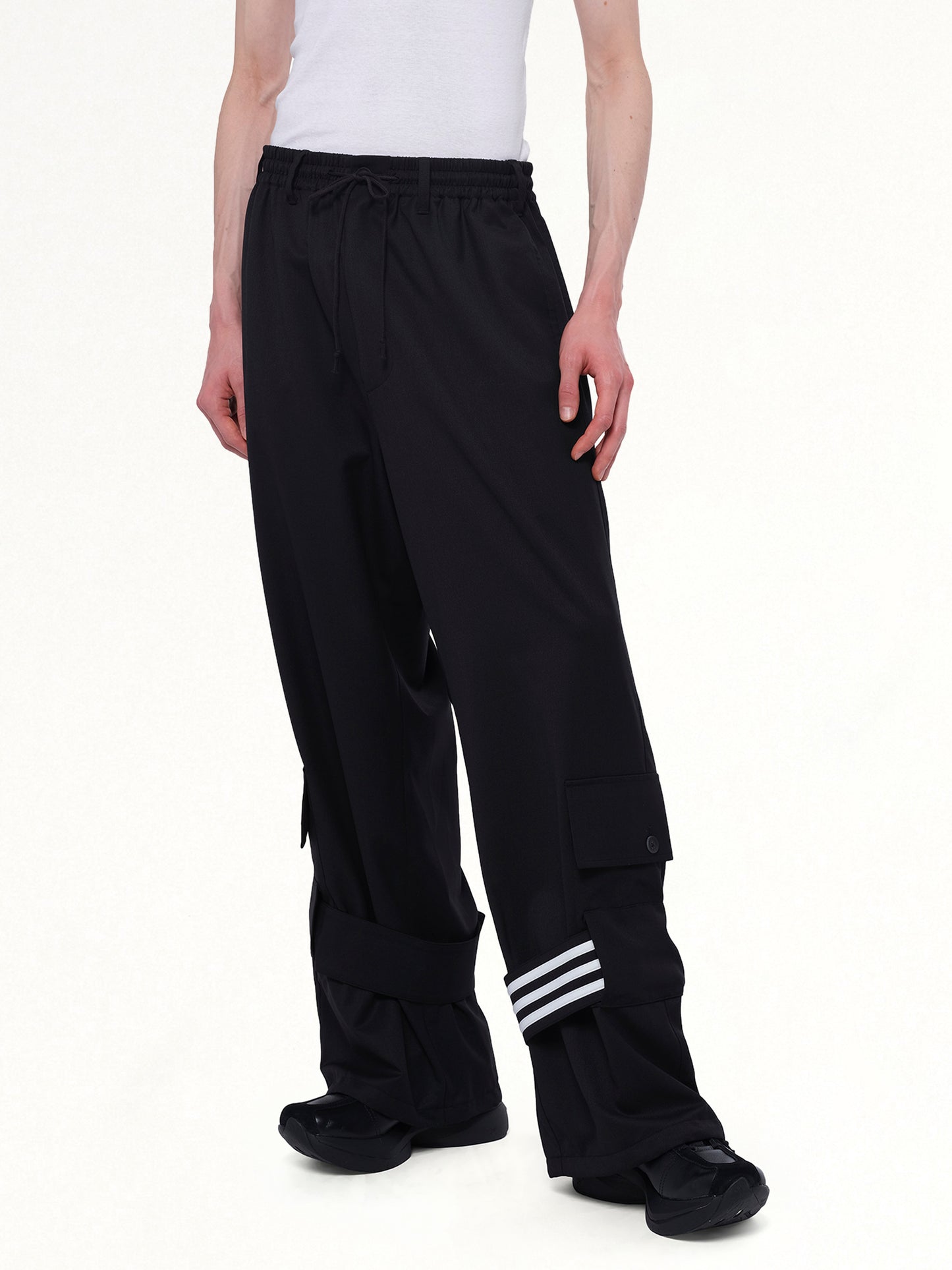 Refined Wool Cargo Pants in Black