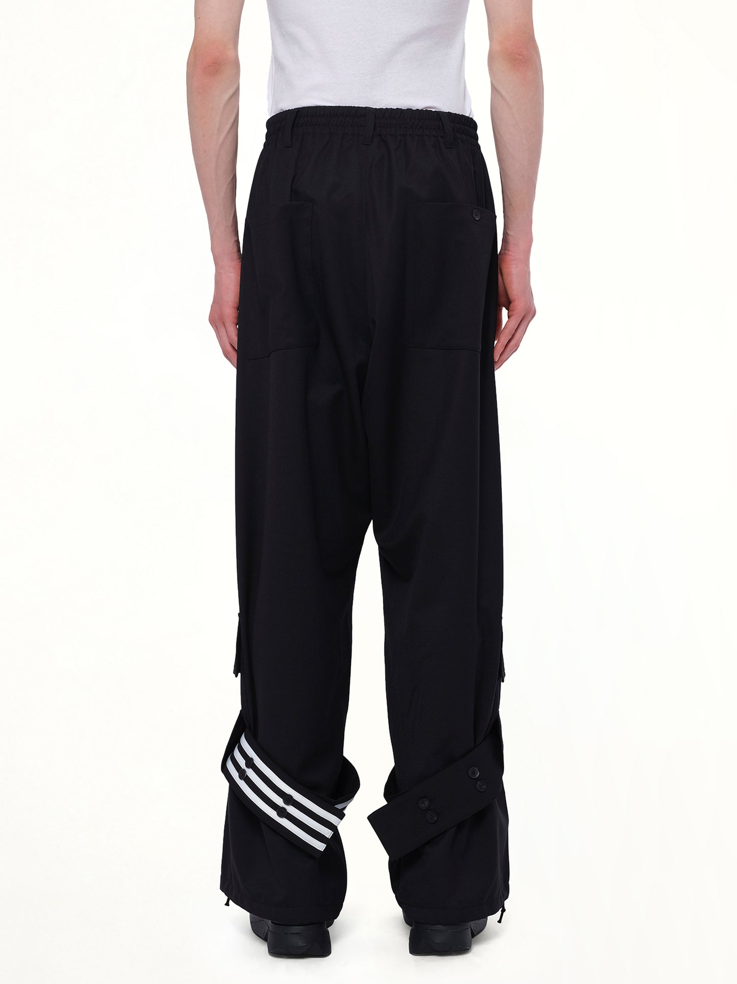 Refined Wool Cargo Pants in Black