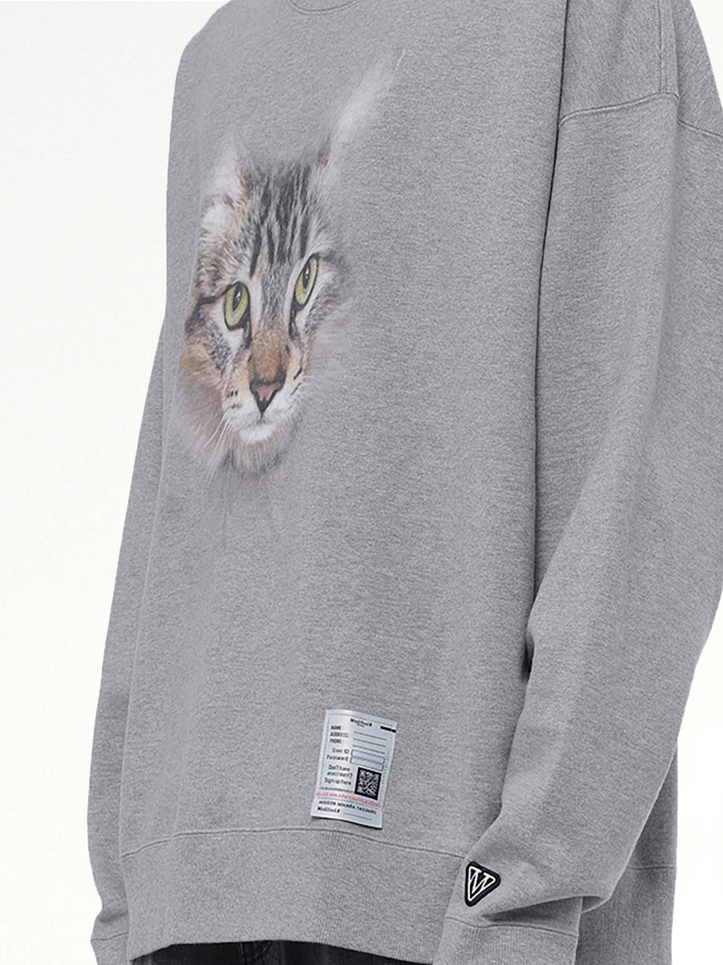 Cat Printed Pullover in Gray
