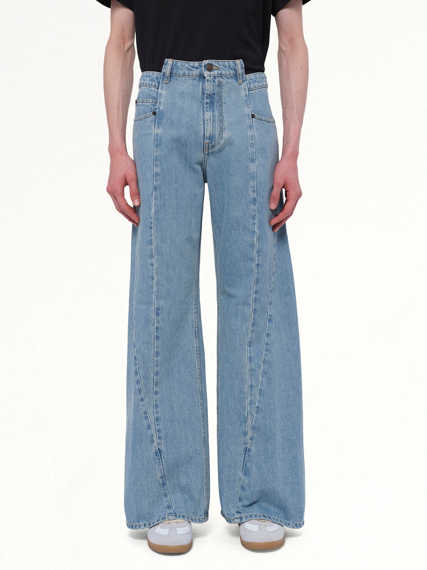 Cut Out Waistband Relaxed Fit Denim Jeans