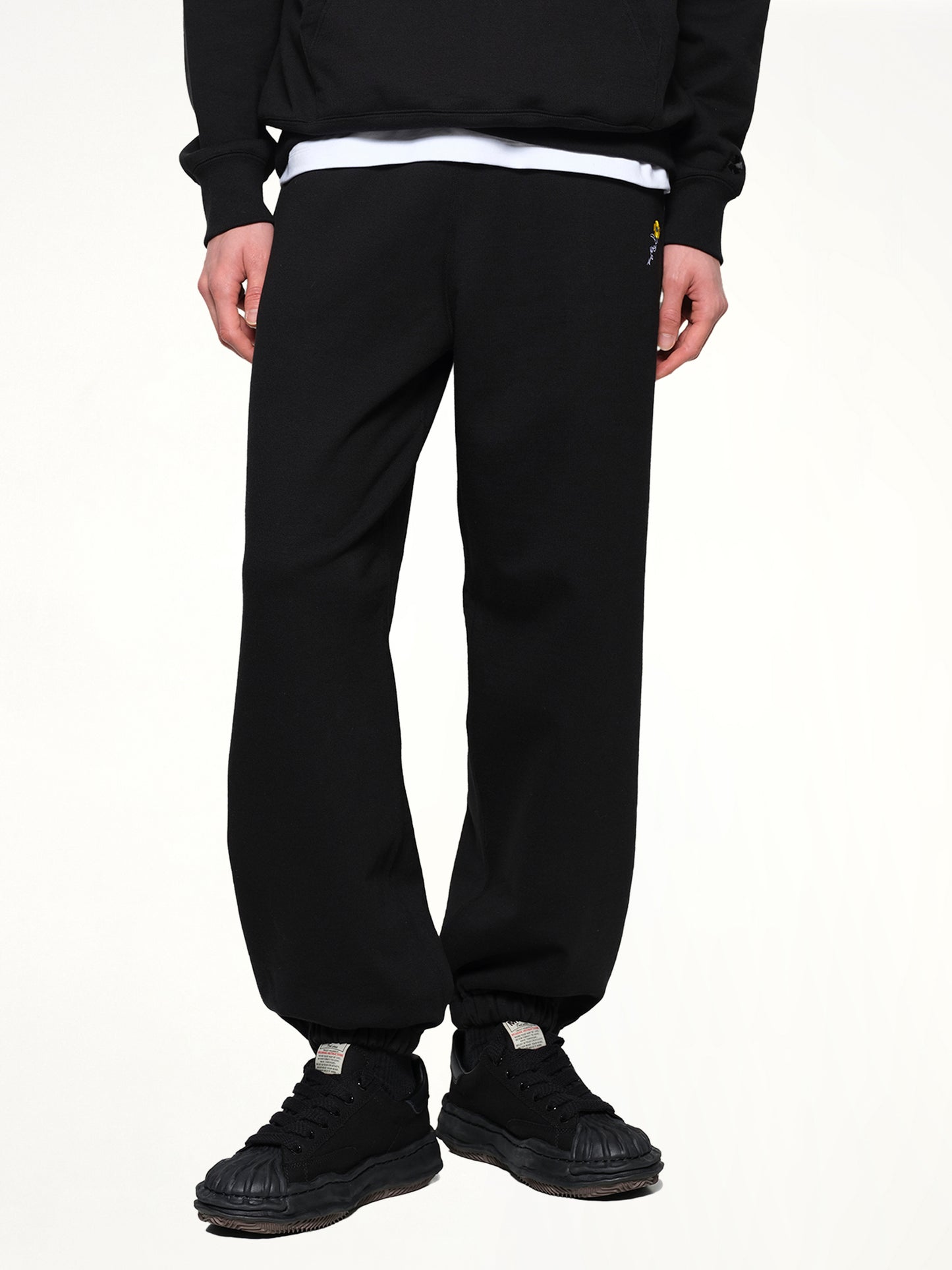 Floral Embroidered Sweatpant in Black