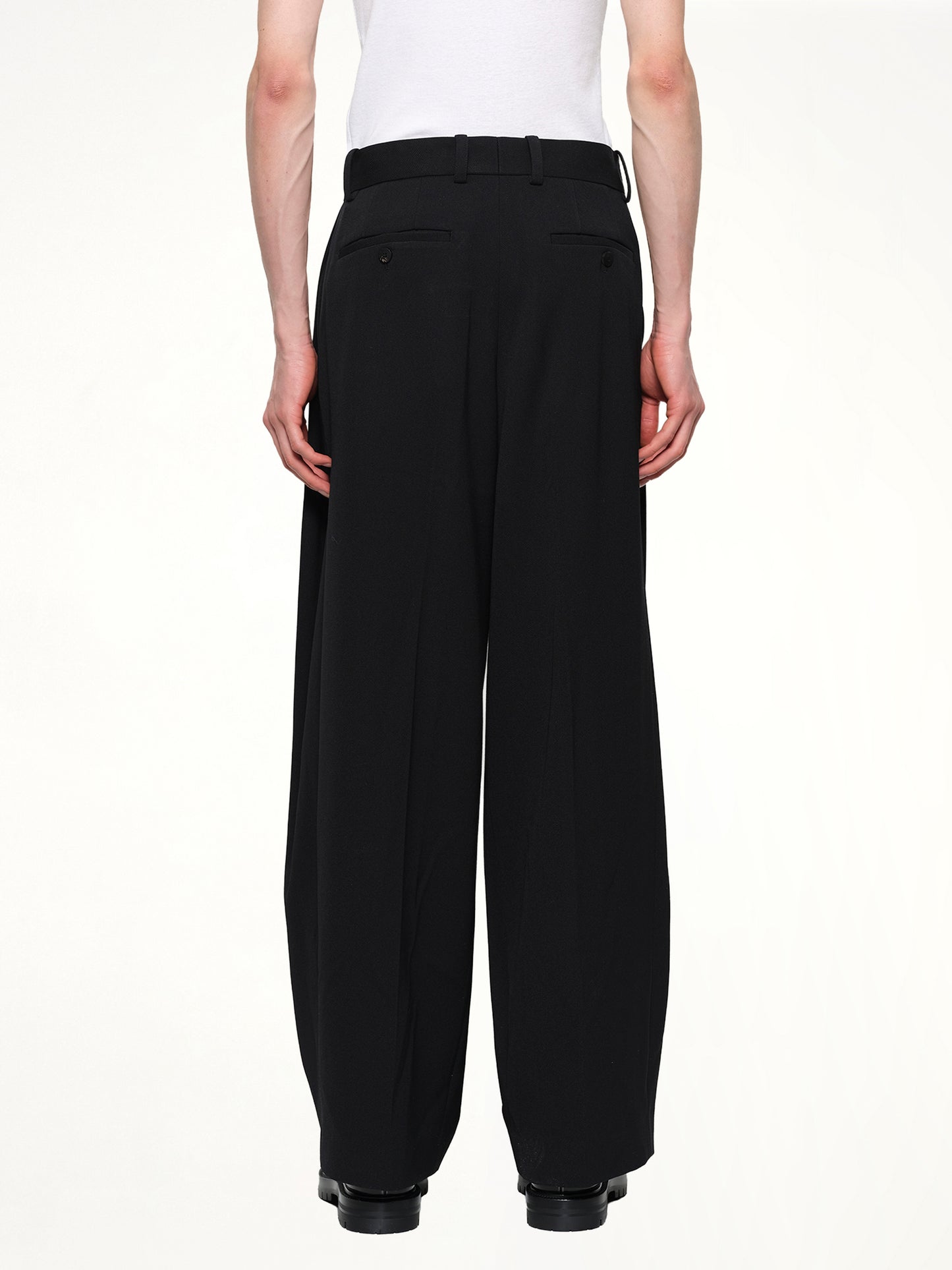 Pleated Pants in Black