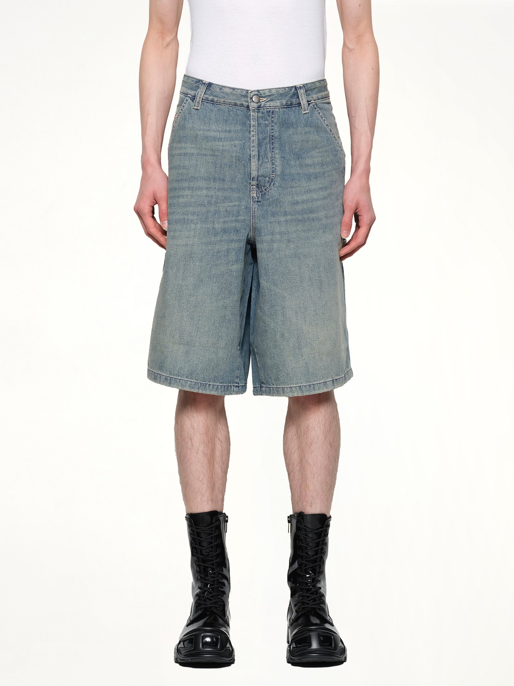 D-LIVERY-W-SHORT 라이트 블루 데님 쇼츠