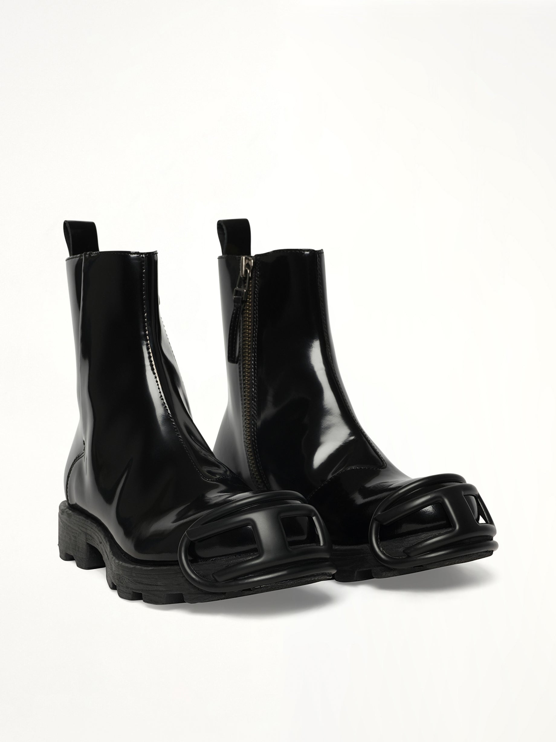 D-HAMMER Zip Boots in Black Front View | DIESEL
