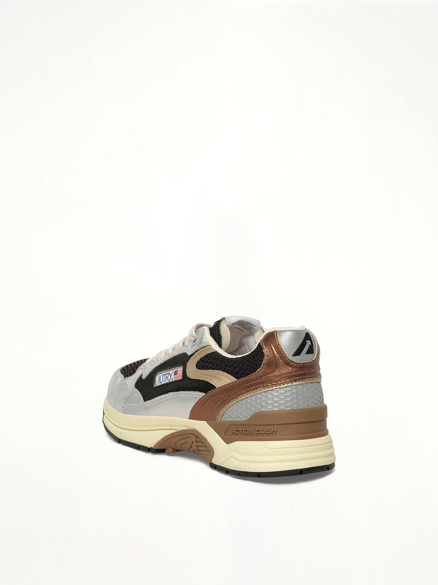 Hyperway Low Sneaker in Silver/Black Back View | AUTRY