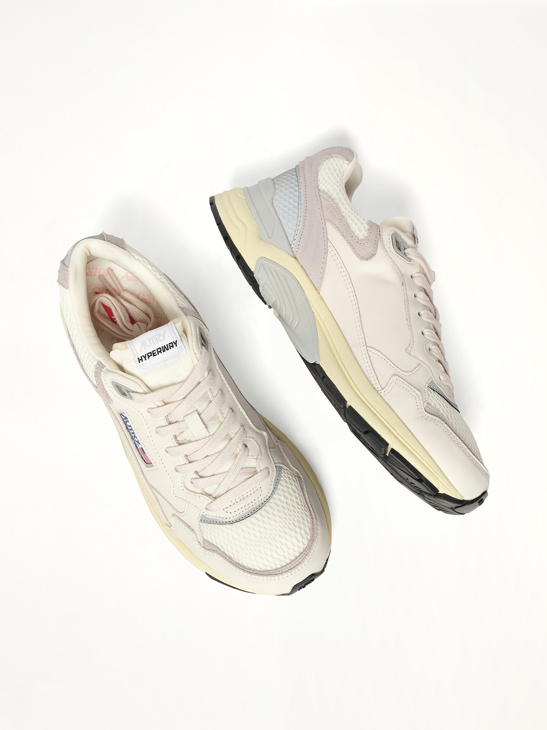 Hyperway Low Sneaker in White/Grey Top View | AUTRY