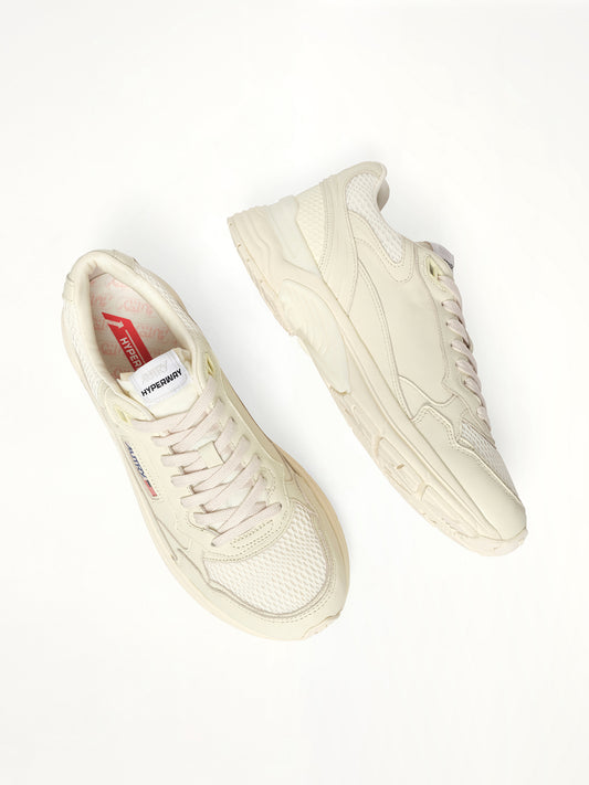 Hyperway Low Sneaker in White/White