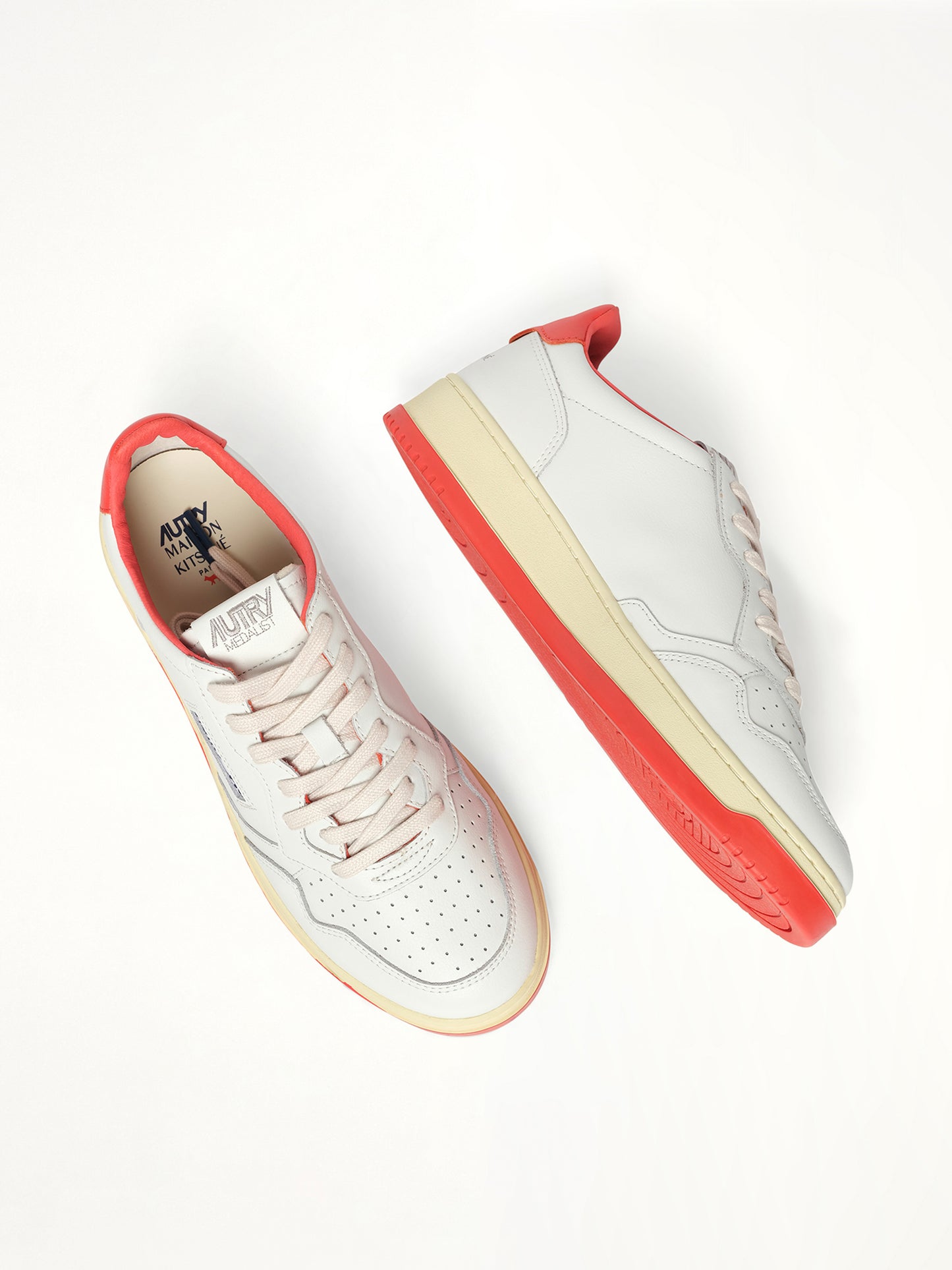 Maison Kitsune Medalist Sneaker in White/Red
