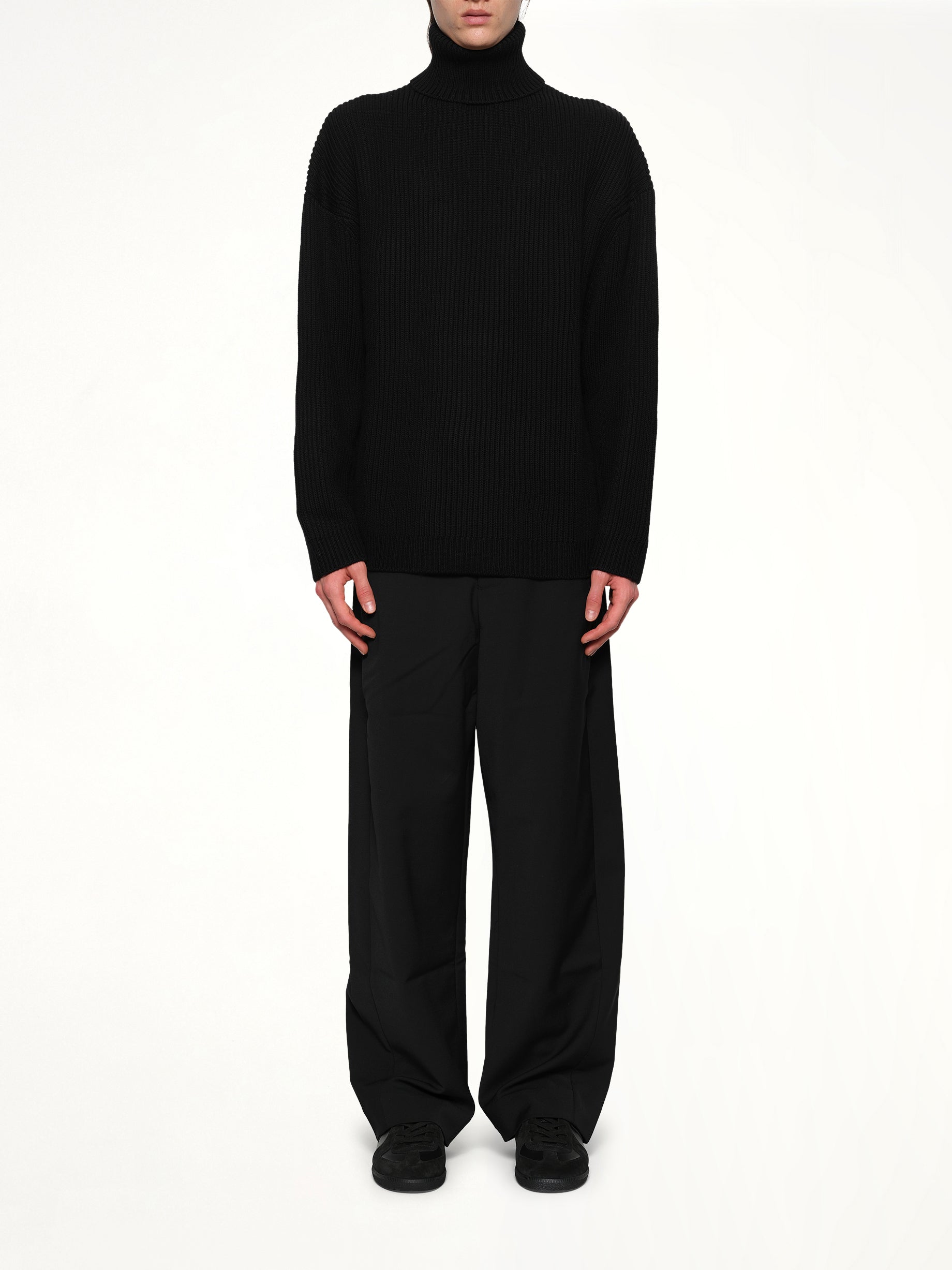 Chunky Turtleneck in Black