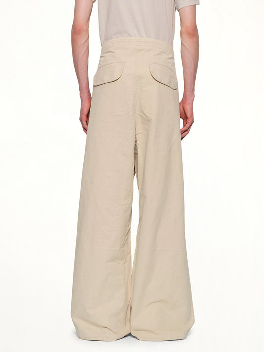 Barren Cargo in Off White