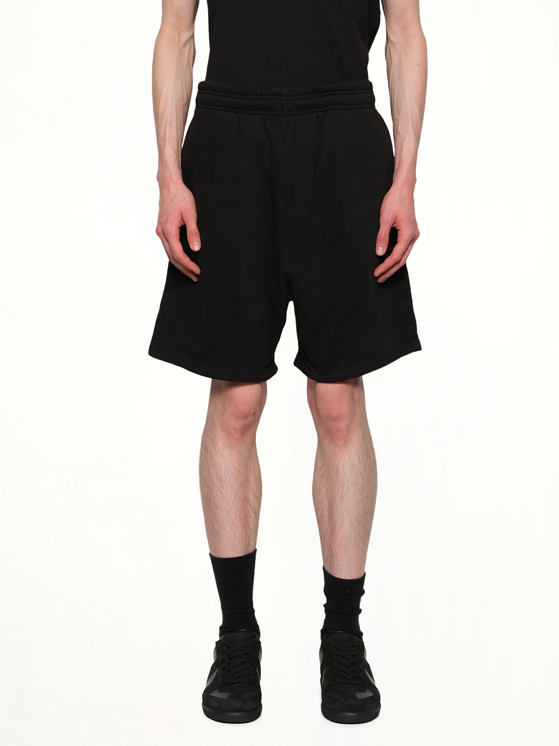 Standard Sweatshorts in Black