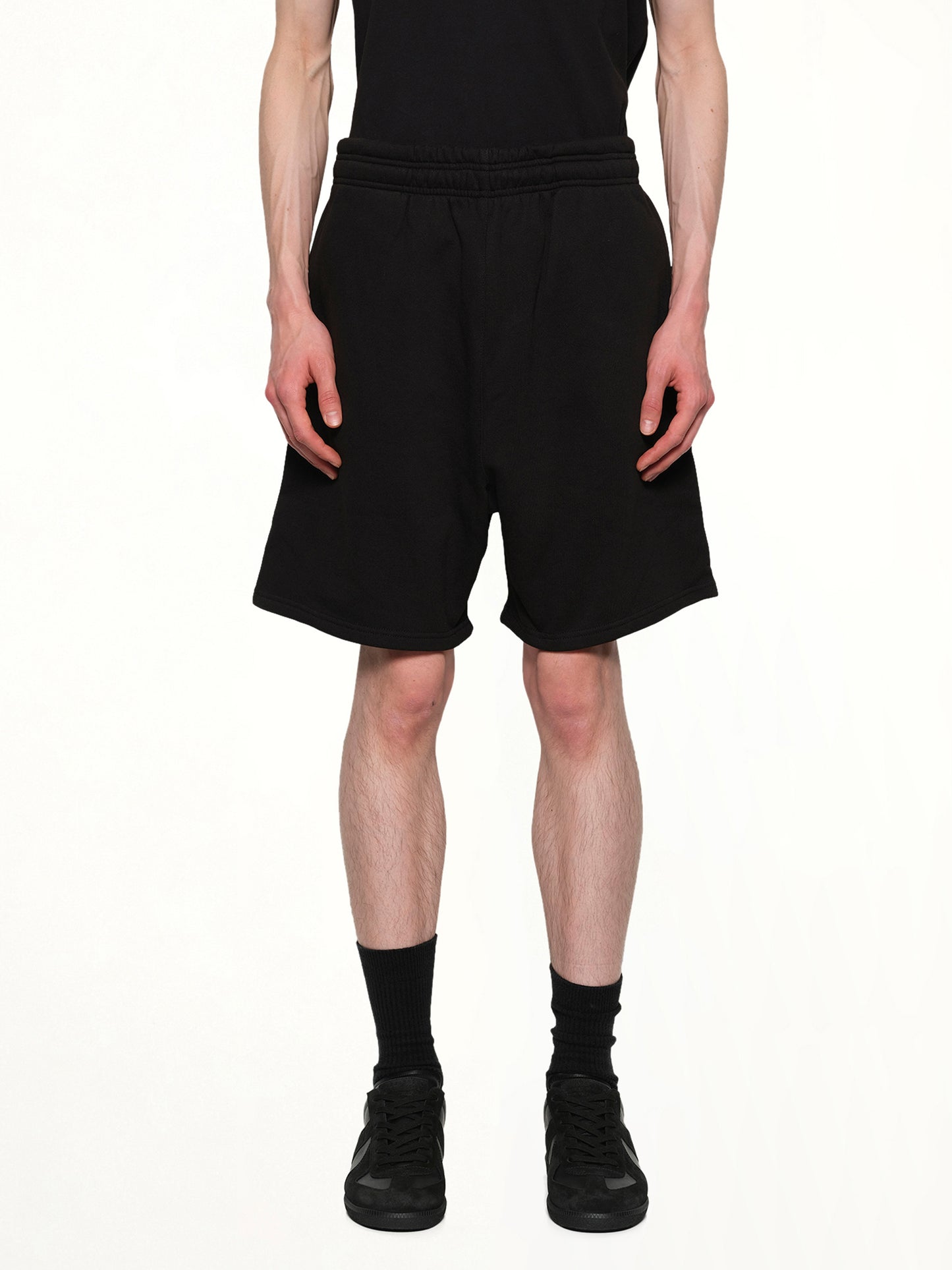Standard Sweatshorts in Black