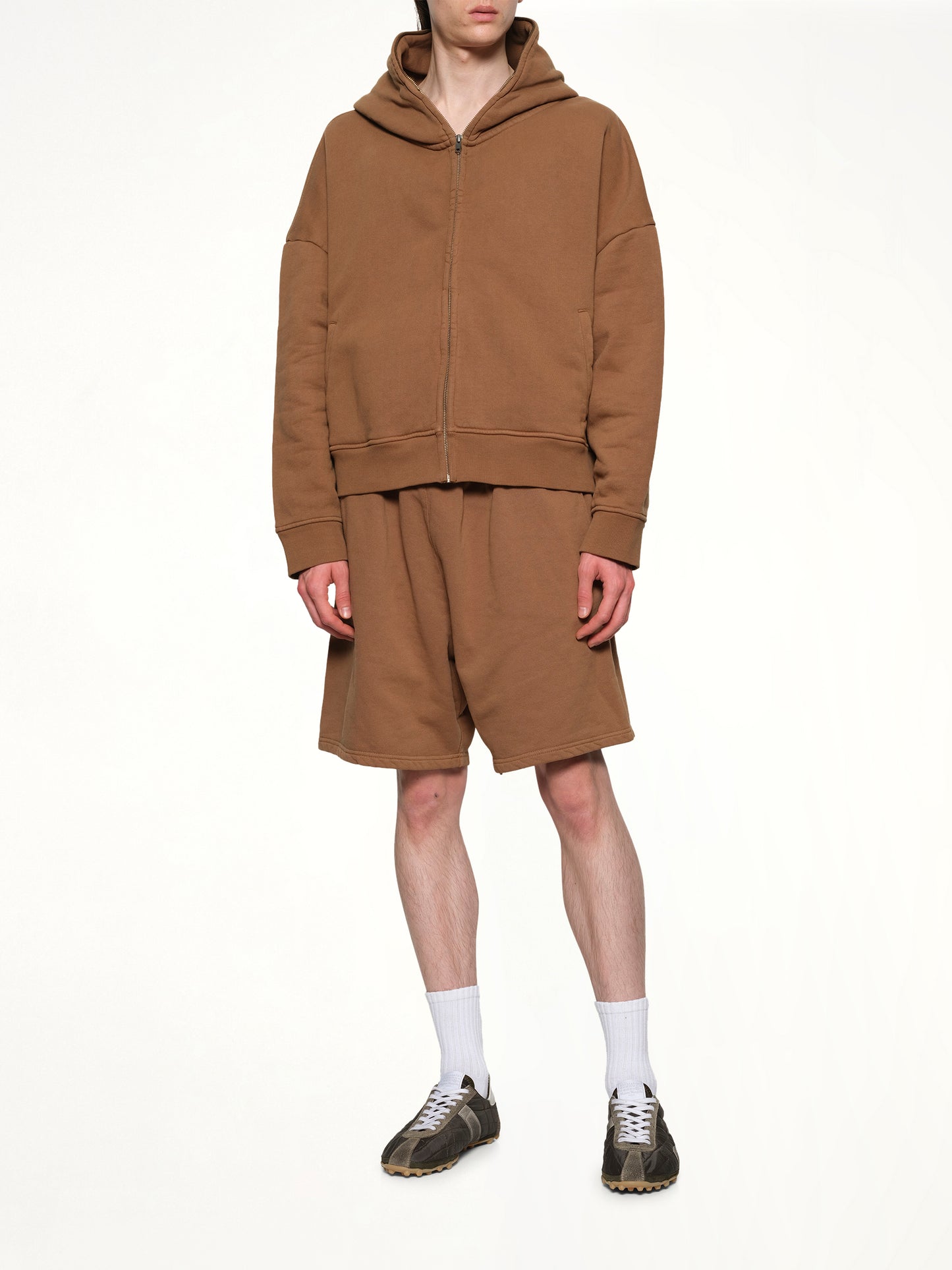Standard Sweatshorts in Dune
