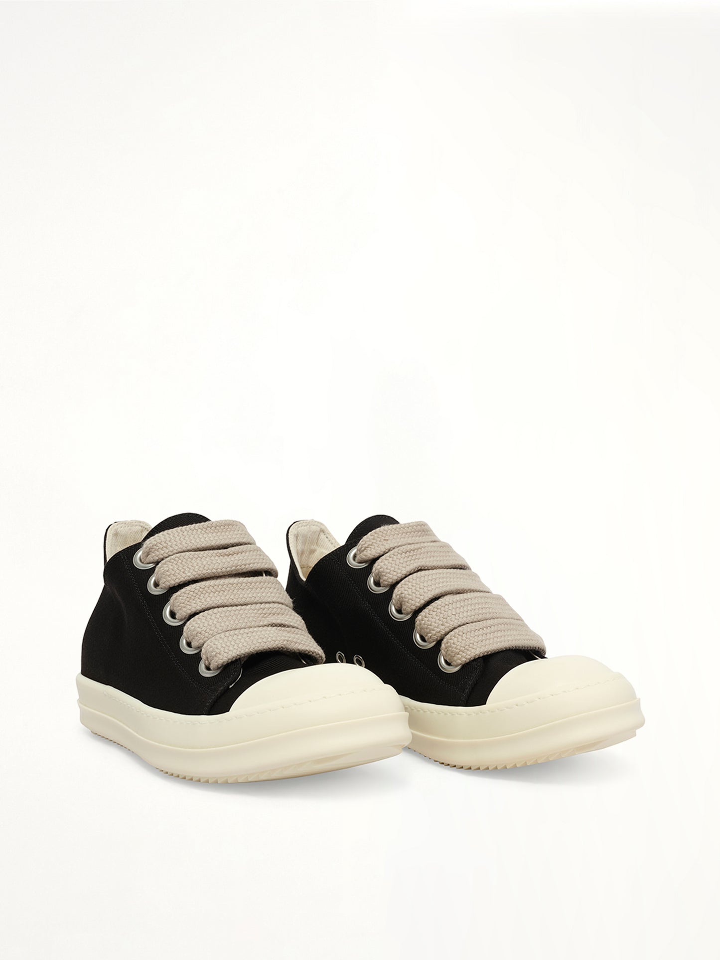 Jumbolace Low Sneaks in Black/Milk/Milk